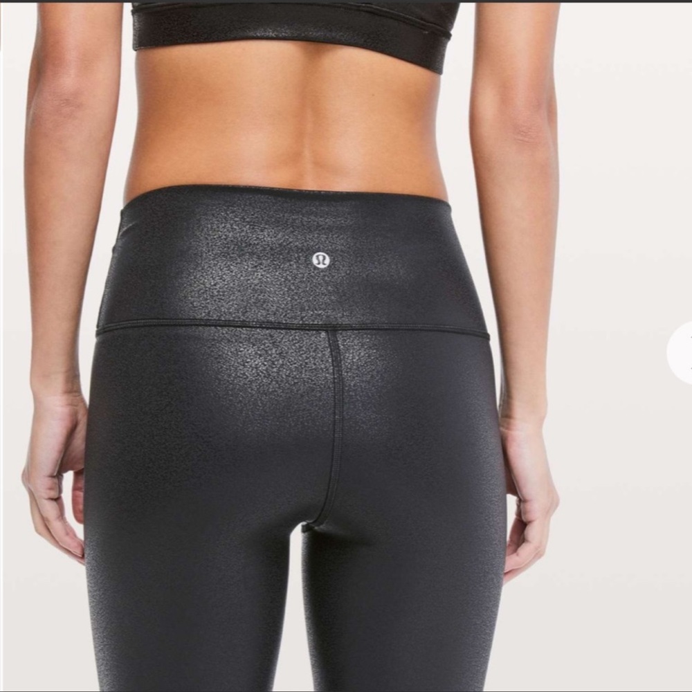 Lululemon Like New Wunder Under High-Rise Tight Foil Print Black Black size 6